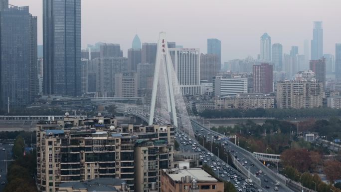 武汉汉江月湖桥城市发展建筑道路车流航拍