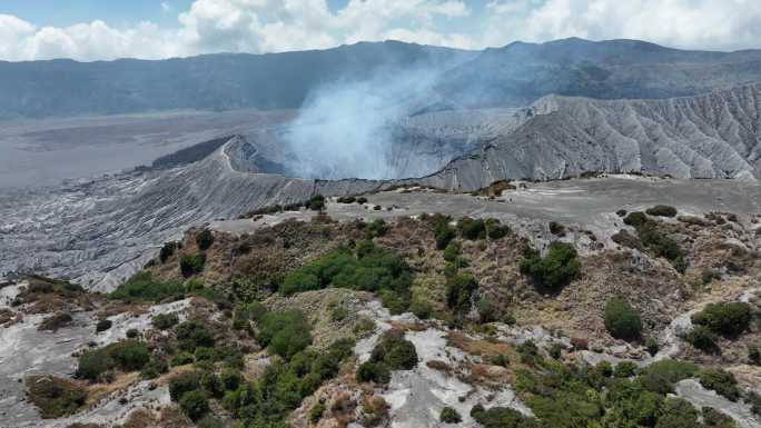 印尼爪哇岛布罗莫火山口航拍自然风光