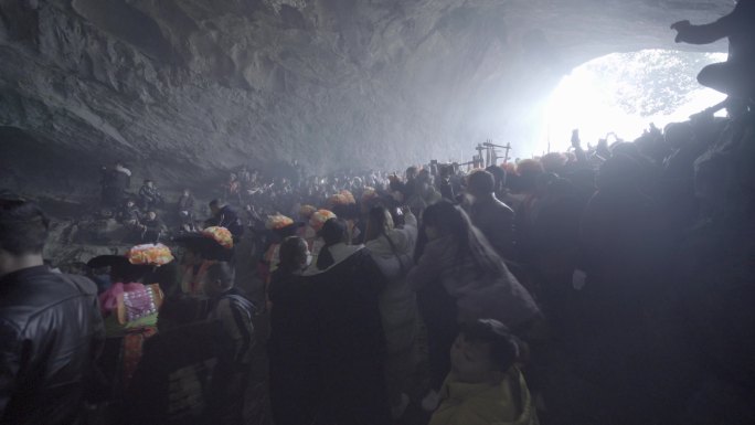 贵州果里村苗族跳圆洞葬祭祀仪式4k