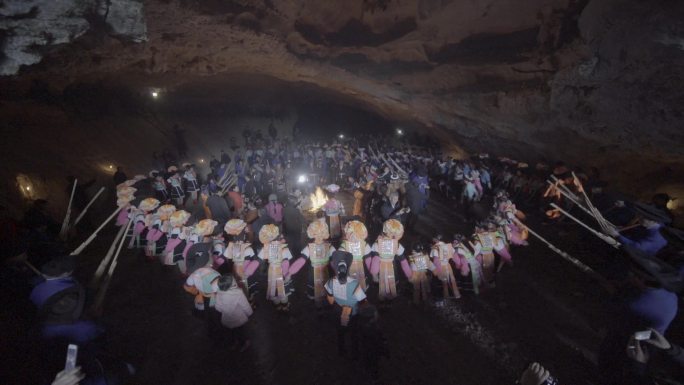 贵州果里村苗族跳圆洞葬祭祀仪式4k