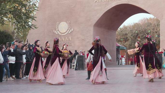 新疆舞蹈音乐、喀什古城