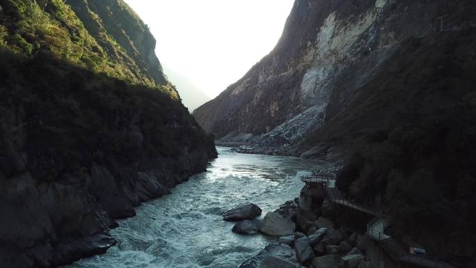 虎跳峡河流峡谷山水1