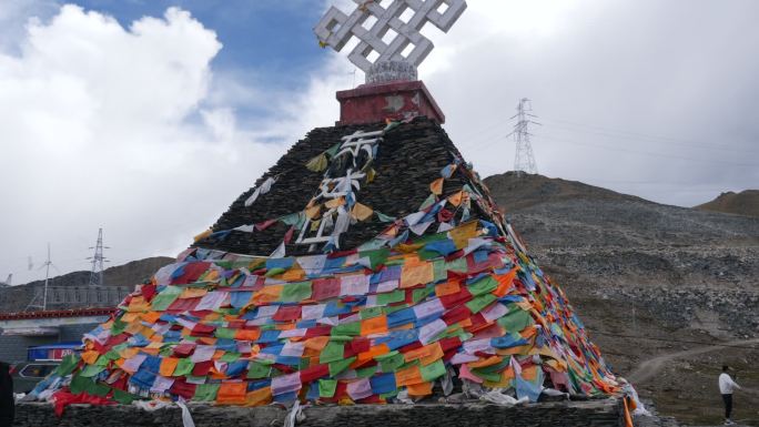 东达山经幡云海山脉大气