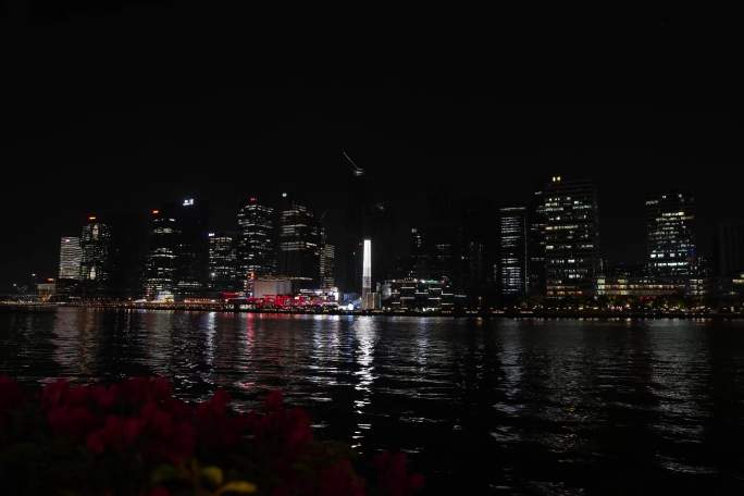 4K延时拍摄广州珠江南岸琶洲板块夜景美色