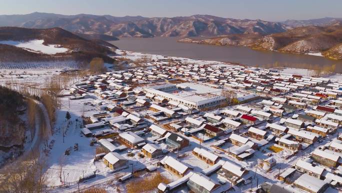 4k壮美东北林海雪原乡村雪景航拍