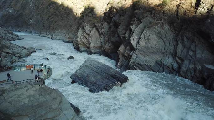 虎跳峡河流峡谷山水4