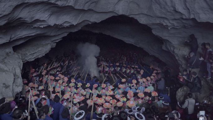 贵州果里村苗族跳圆洞葬祭祀仪式4k