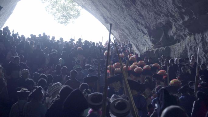 贵州果里村苗族跳圆洞葬祭祀仪式4k