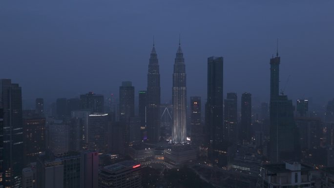 log模式航拍清晨吉隆坡国油双峰塔双子塔