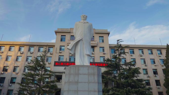 中国农业大学东校区伟人雕像