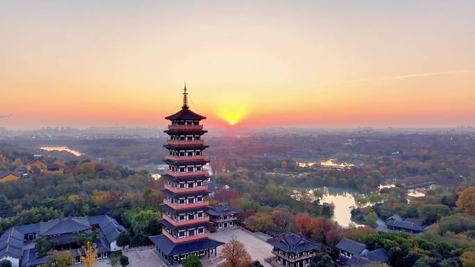 航拍扬州瘦西湖风景区大明寺日出清晨