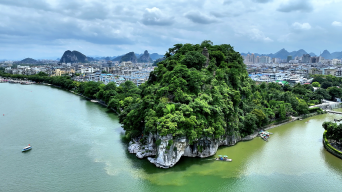 航拍桂林景区两江四湖象鼻山自然风景