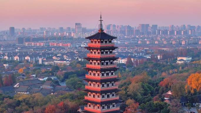 航拍扬州瘦西湖风景区大明寺日出清晨