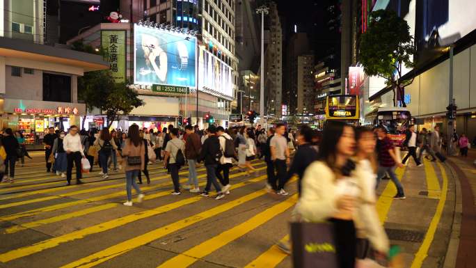 香港斑马线行人过马路红绿灯路口人行横道