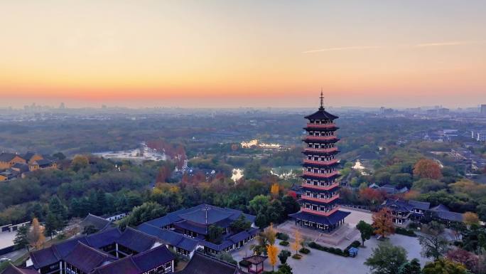 航拍扬州瘦西湖风景区大明寺日出清晨