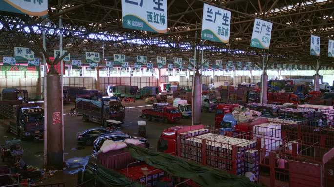 蔬菜交易农贸市场忙碌场景物流运输