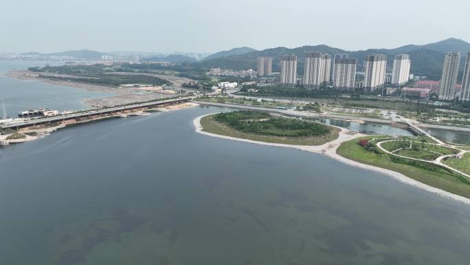 厦门海沧区马銮湾环湾带状公园新阳大道航拍