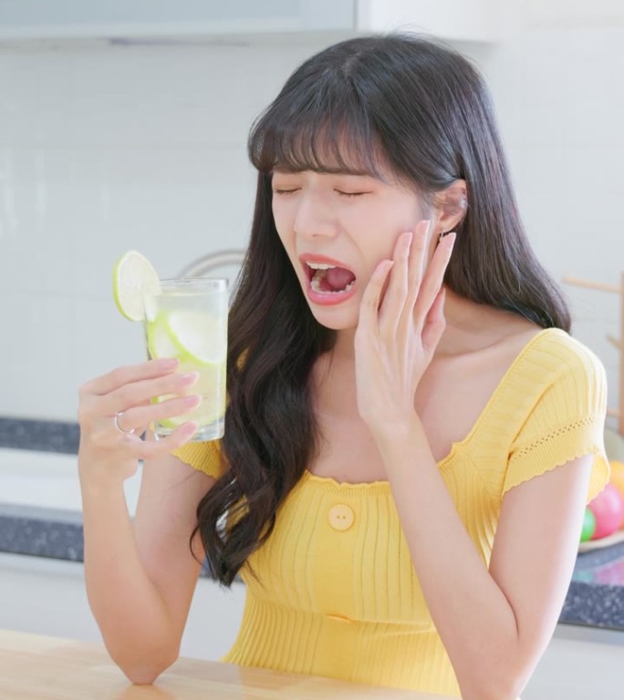 亚洲女性敏感牙齿问题