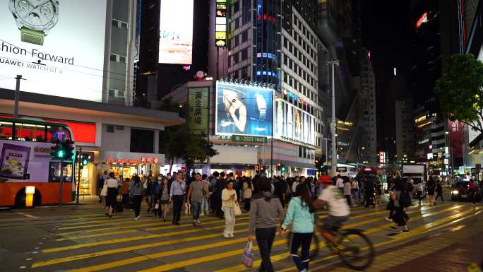 香港斑马线行人过马路红绿灯路口人行横道