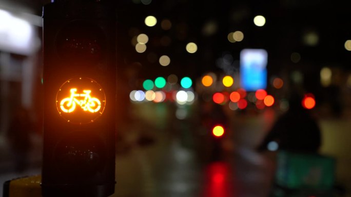 红黄绿交通灯与自行车图标