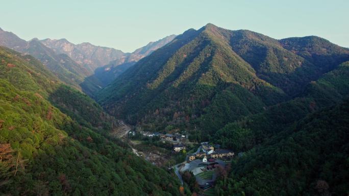 航拍山林大山深山山村民宿