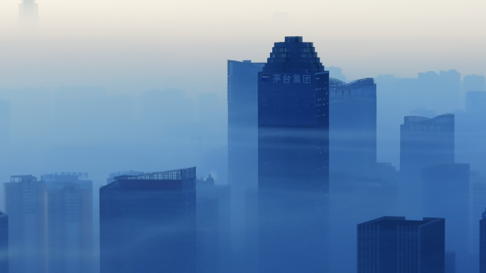 观山湖城市航拍云雾缭绕的城市茅台大厦航拍