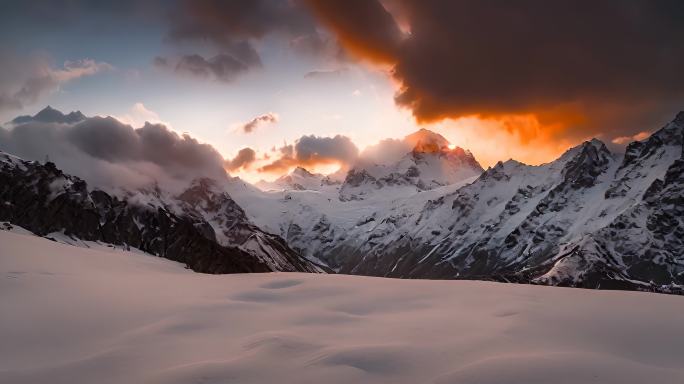 航拍雪山日落云海云层俯瞰大地大气震撼流云