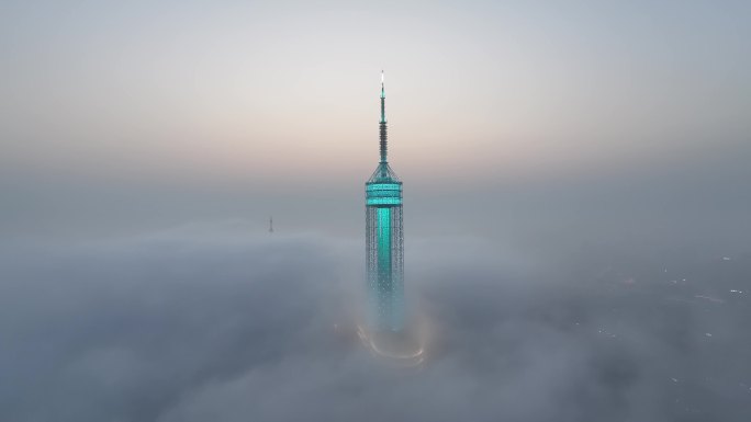 大连广播电视塔夜景及灯光秀平流雾航拍