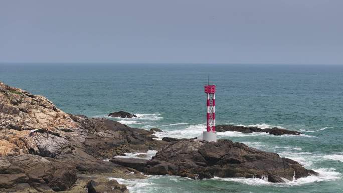 海岛灯塔