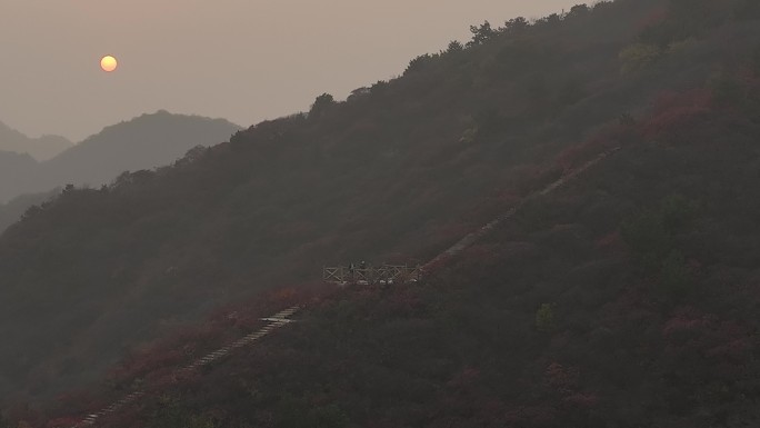 航拍北京水峪村红叶栈道