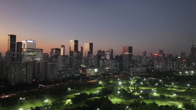 深圳湾科技生态园建筑群沙河高尔夫球场夜景