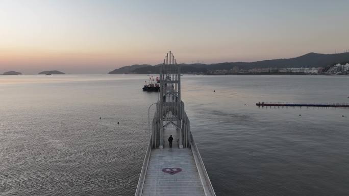 浙江温州洞头海上月堤