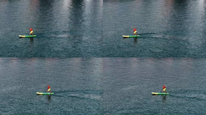4K湘江上的桨板运动爱好者