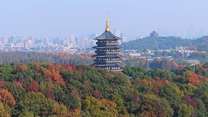 杭州西湖雷峰塔秋景航拍