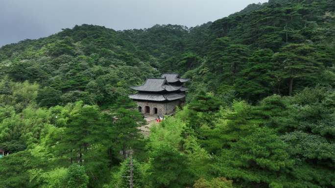 三清山林海高山松树云海道教天池自然森林