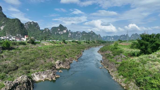 航拍广西山水风景如画的地方龙江河池风光