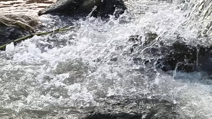 流水水坝溪流水花慢速流水