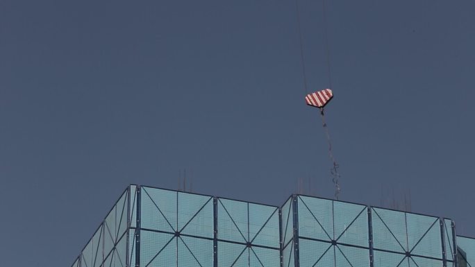 建筑工地 塔吊作业 吊运 高空作业