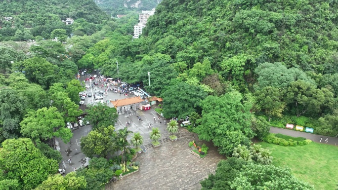 航拍柳州龙潭公园人群旅游风景观光