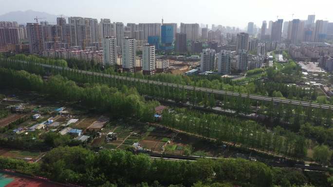 城中村航拍 城市空地 城市里的小块菜地