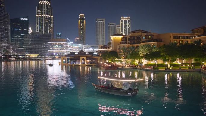 迪拜之夜船只夜景水面