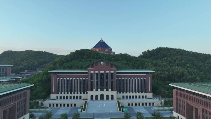 深圳光明区中山大学校区航拍学校建筑风光