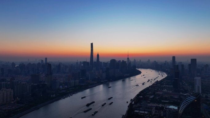 杨浦北外滩望陆家嘴夕阳航拍城市天际线全景