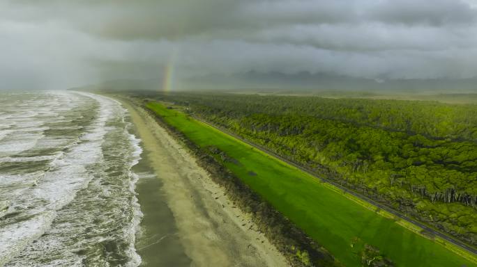 4K新西兰彩虹海岸线公路航拍