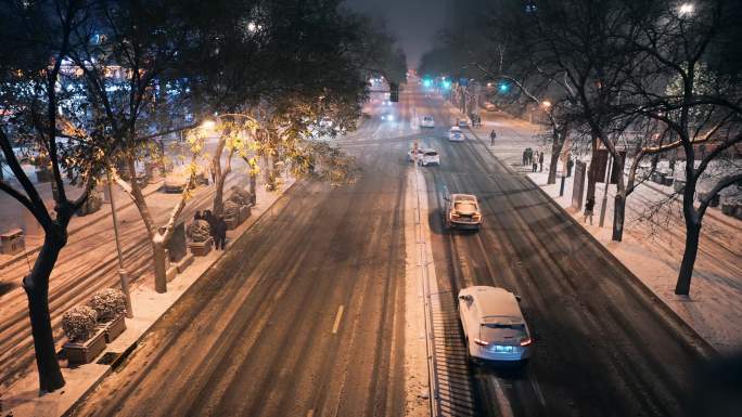 冬天下雪夜景