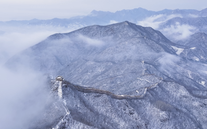 箭扣长城雪景云海航拍