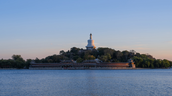 北海公园、九龙壁、白塔 北京地标