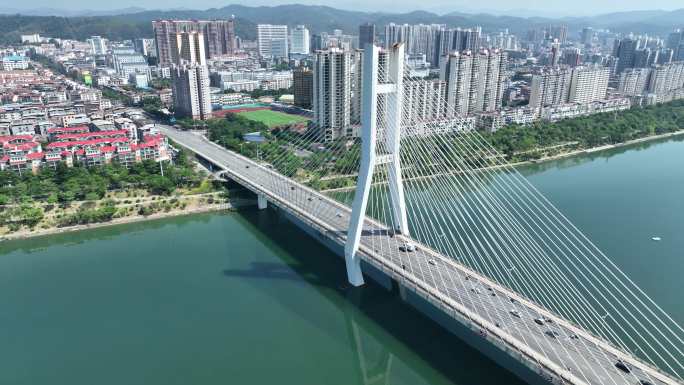 航拍广西百色东合大桥地标右江风景