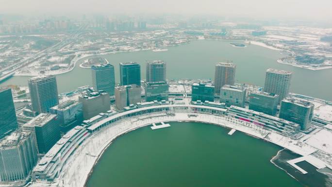 航拍郑州北龙湖金融岛雪景