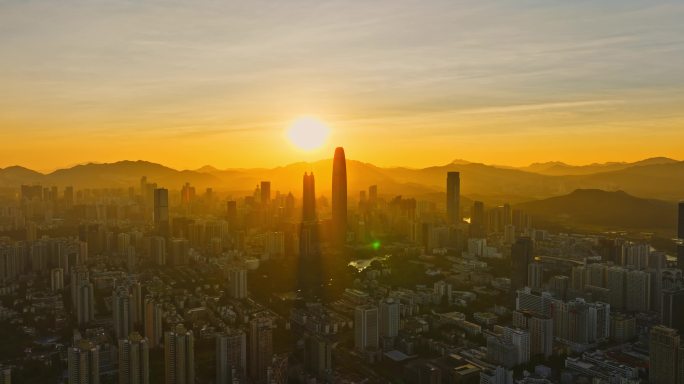 深圳日出城市京基地王剪影